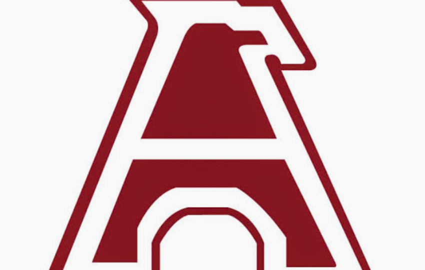 ÁGUILAS BLANCAS SE MANTIENE EN LA LUCHA POR CALIFICAR